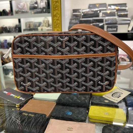 東區正精品㊣GOYARD Cap-Vert PM 全新焦糖色圖騰前口袋拉鍊相機包斜背包 RZ6063-0