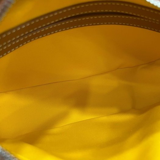 東區正精品㊣GOYARD Cap-Vert PM 全新焦糖色圖騰前口袋拉鍊相機包斜背包 RZ6063-1