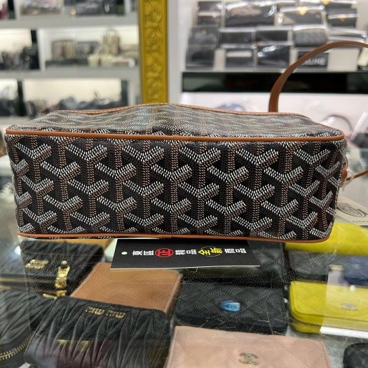 東區正精品㊣GOYARD Cap-Vert PM 全新焦糖色圖騰前口袋拉鍊相機包斜背包 RZ6063-4