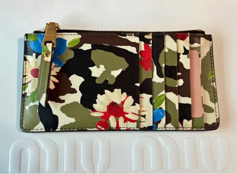 Miu Miu 卡包 錢包 wallet-2