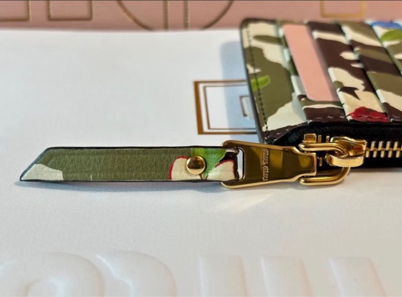 Miu Miu 卡包 錢包 wallet-5