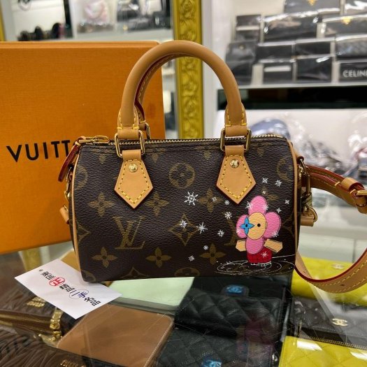 東區正精品㊣LV M82624 NANO SPEEDY 聖誕節限定款 原花手提斜背兩用波士頓包迷你款 RZ6068-0