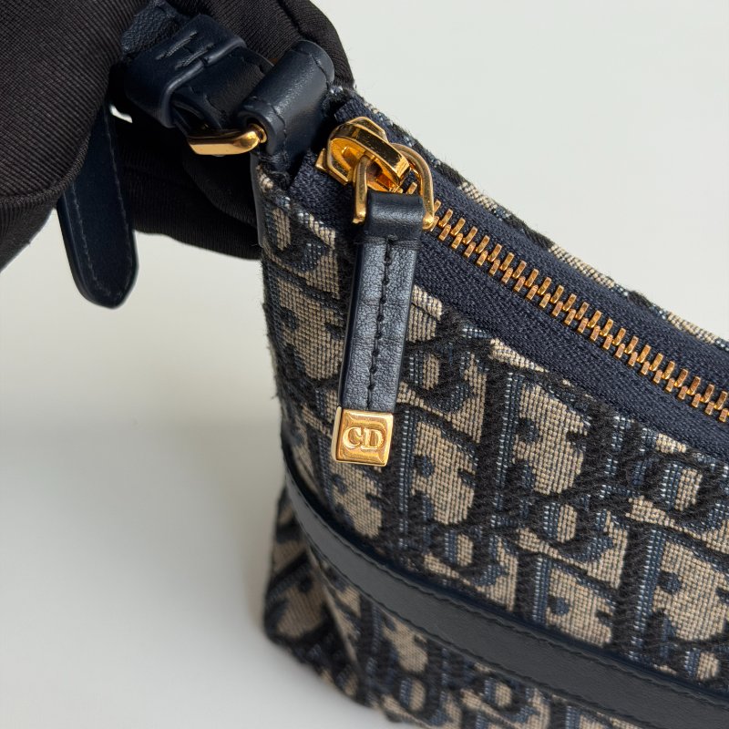 閒置新✨Dior Montaigne 迷你流浪包-16