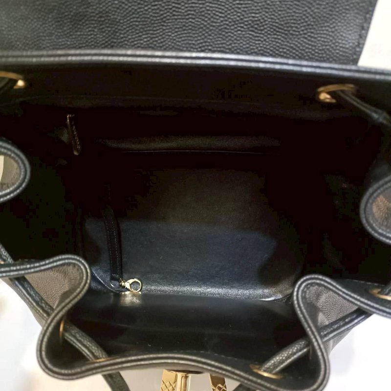 CHANEL黑金荔枝紋後背包-5