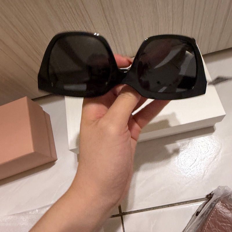 Celine 墨鏡 CL40198F-1