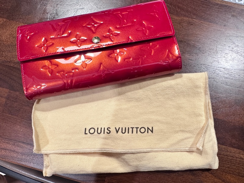 lv 路易威登 橘紅色漆皮長夾-1