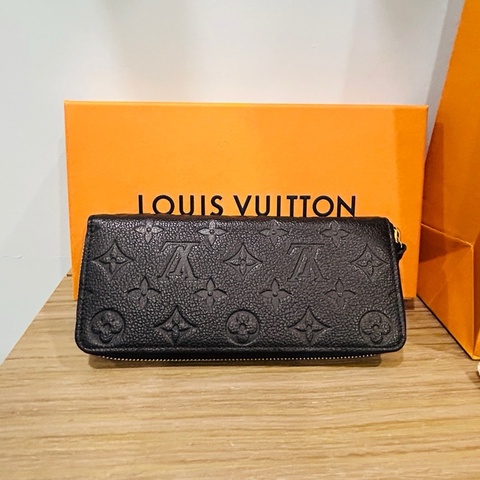 LV壓紋長夾M60171