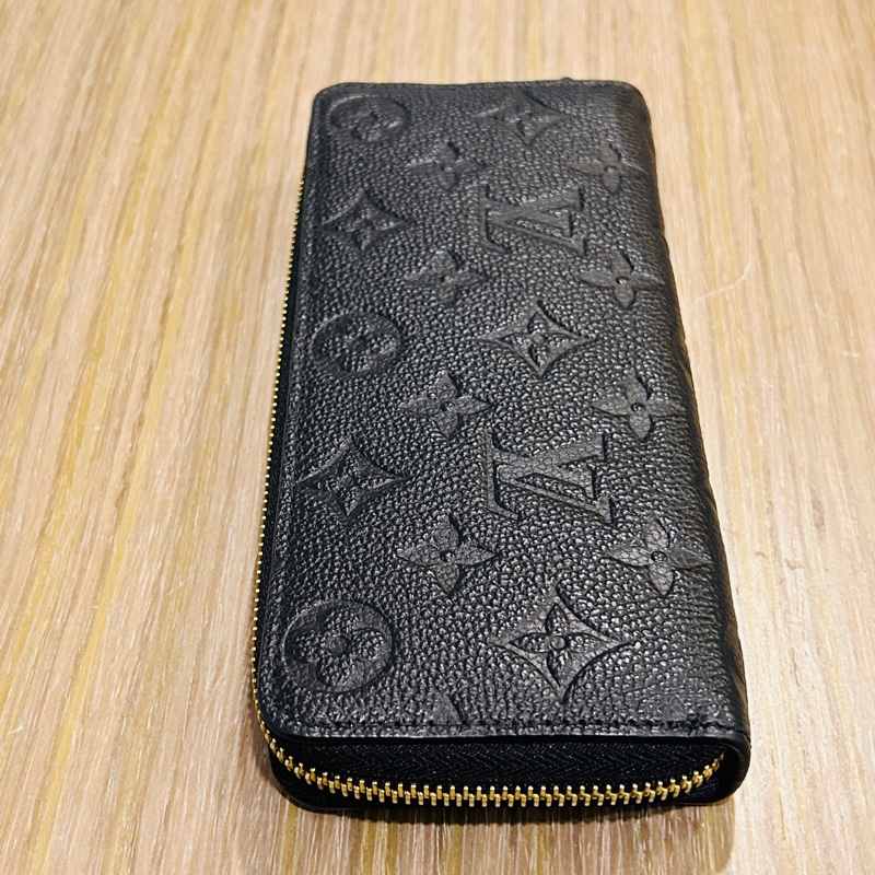 LV壓紋長夾M60171-9