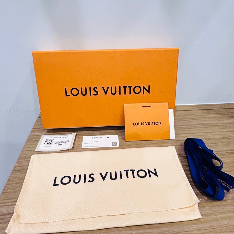 LV壓紋長夾M60171-16