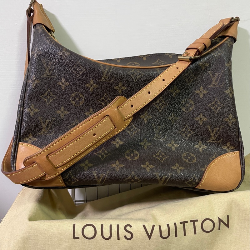 Louis Vuitton 牛角包-1