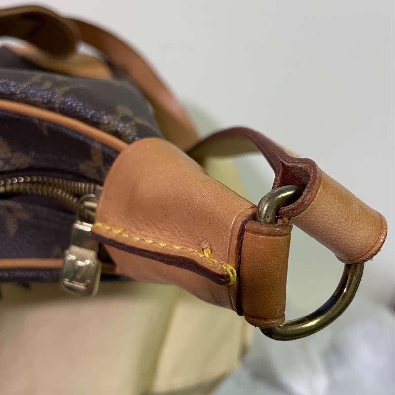 Louis Vuitton 牛角包-5