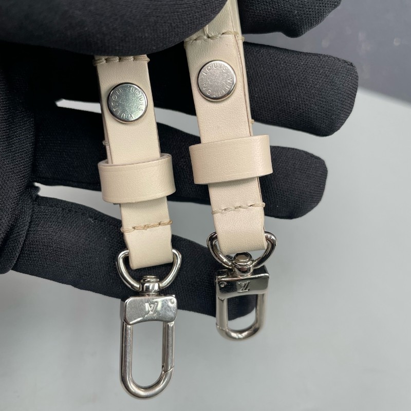 LV路易威登 Easy 全皮水波纹 肩背包斜背包-18