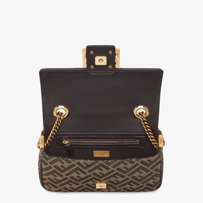 全新✨Fendi 中長Baguette Chain 棕色經典提花-8