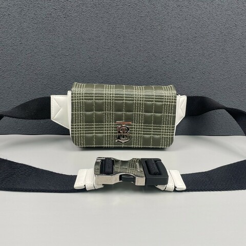 Burberry 新款TB拼色Lola腰包