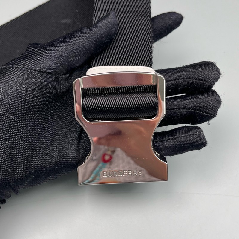 Burberry 新款TB拼色Lola腰包-32