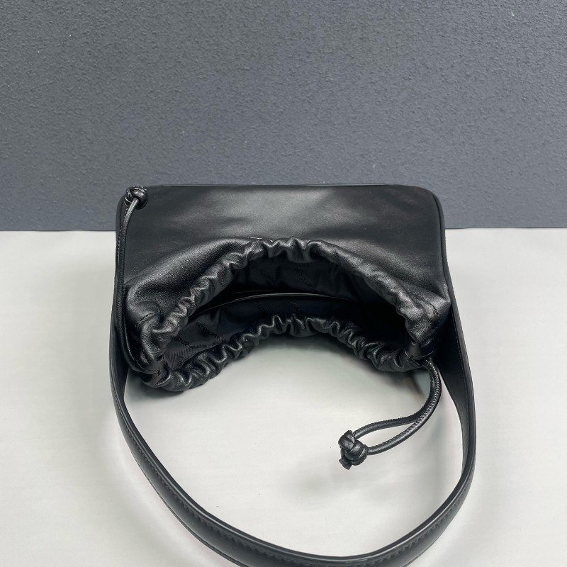 Alexander wang 黑色全皮Ryan抽繩肩背包-5