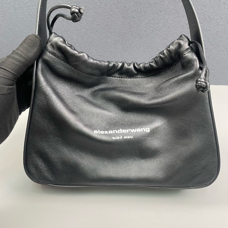 Alexander wang 黑色全皮Ryan抽繩肩背包-9