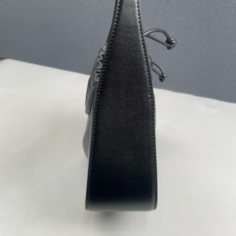 Alexander wang 黑色全皮Ryan抽繩肩背包-12