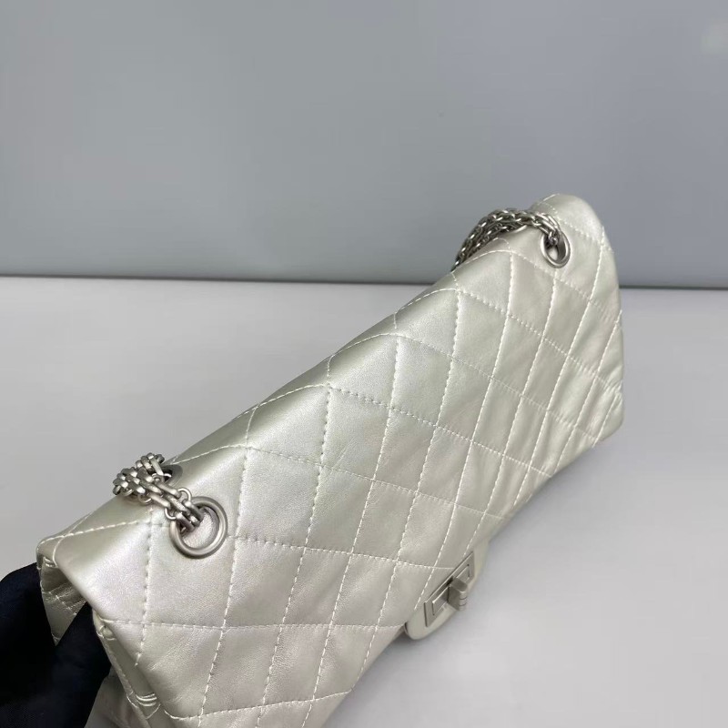 Chanel 2.55大號金屬色牛皮菱格紋肩背包斜背包-4