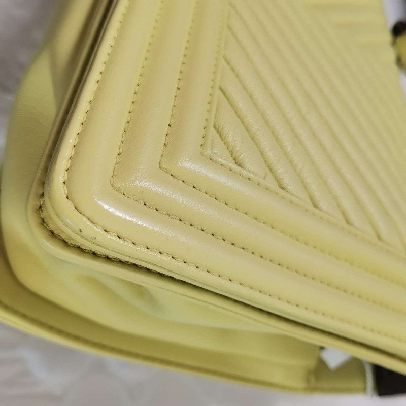 CHANEL LEBOY 中號25cm 羊皮V紋肩背包-17