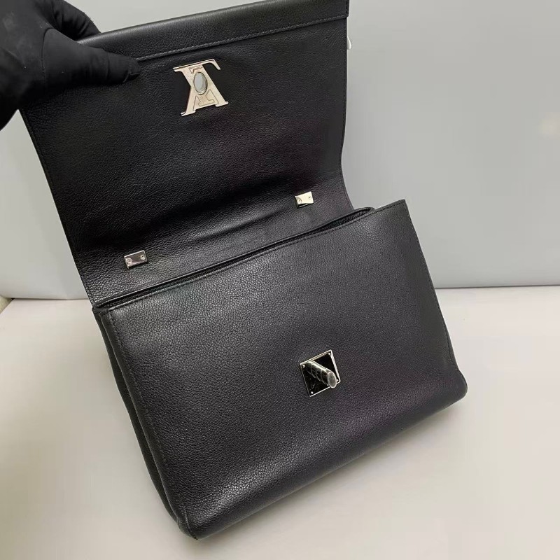 LV路易威登Mylockme黑銀牛皮荔枝紋手提包 肩背包-5