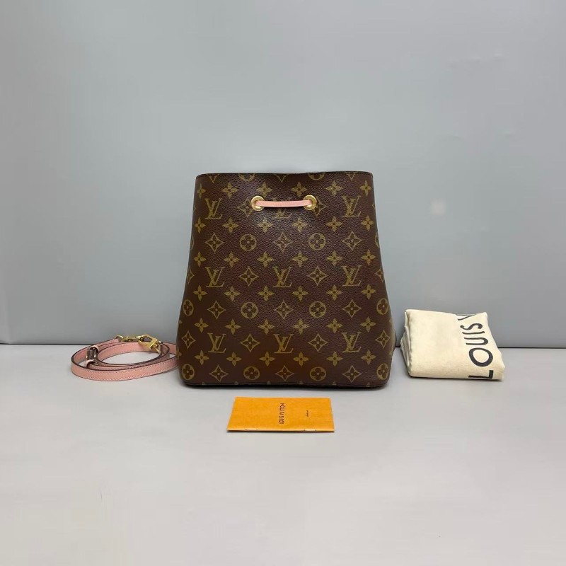 LV路易威登NeoNoe老花粉水桶包-1