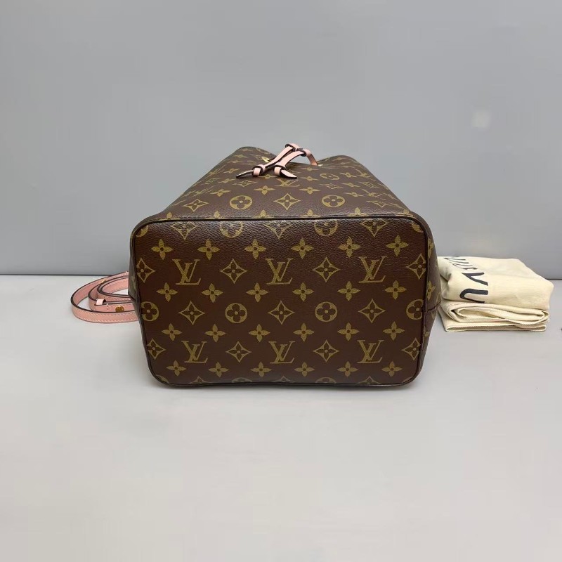 LV路易威登NeoNoe老花粉水桶包-5