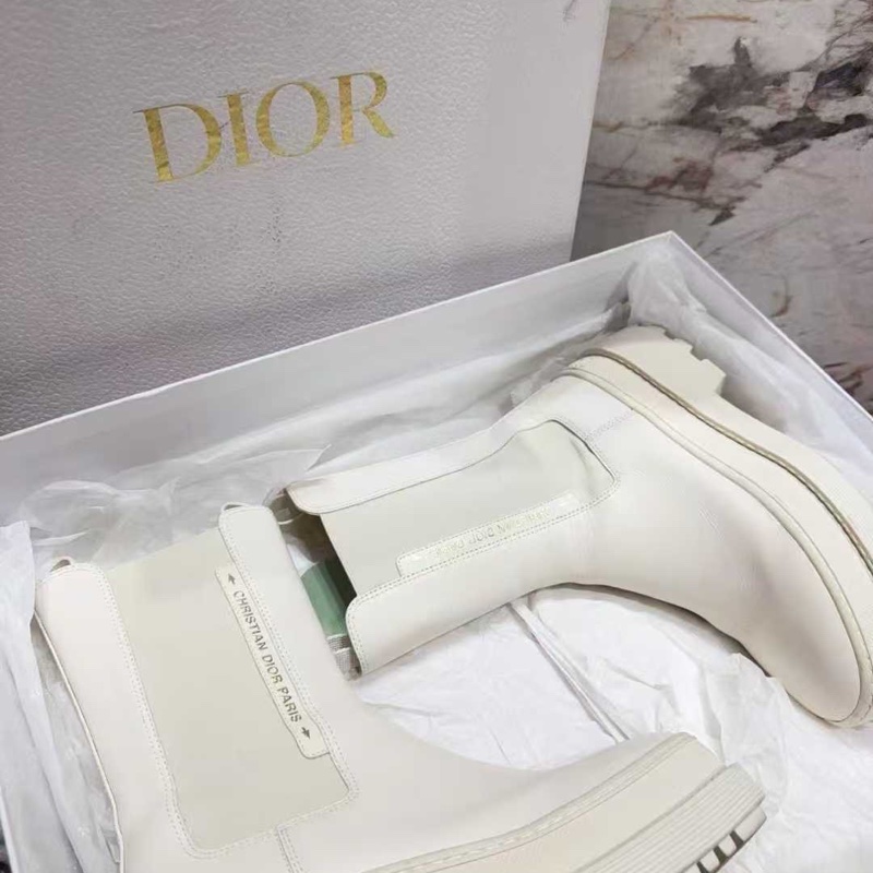 97新 Dior迪奧白色短靴35.5碼原價12000。-1