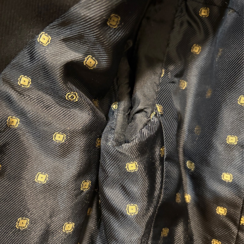 Gucci 盾牌logo外套 （不議價）-17