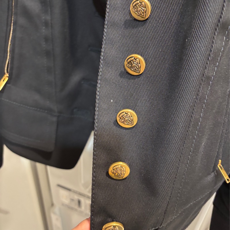 Gucci 盾牌logo外套 （不議價）-22