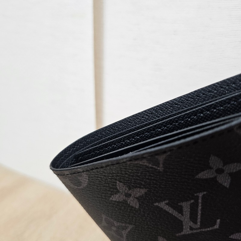 [未使用品項❣️] LV黑灰老花Slender對開短夾-15