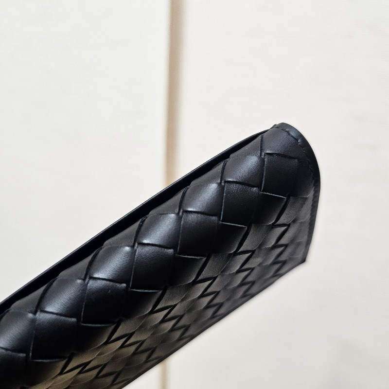 [福利出清🫶] BV黑牛皮編織下蓋名片卡包-4