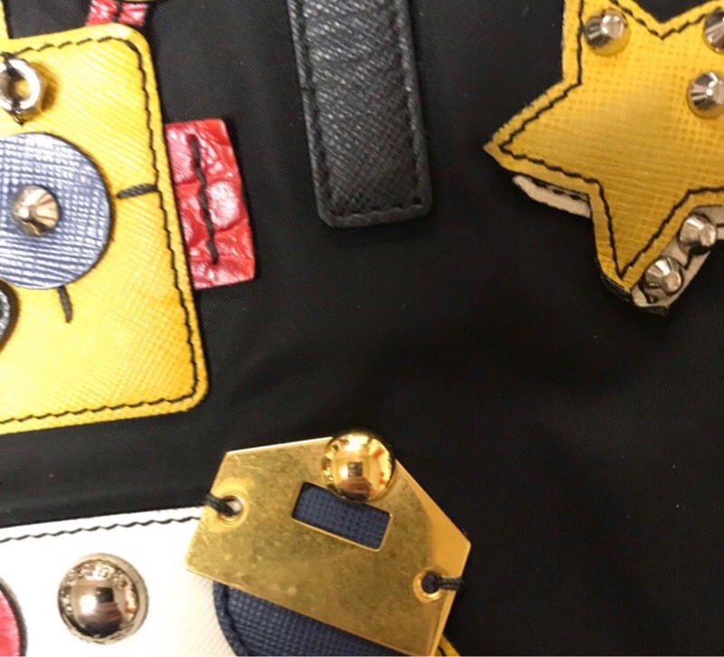 Prada黑色機器人托特包-3