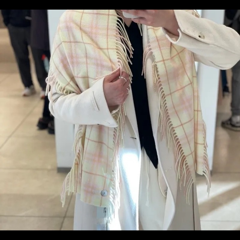 Burberry Cashmere scarf 圍巾 流蘇 頸巾 粉黃 格子-6