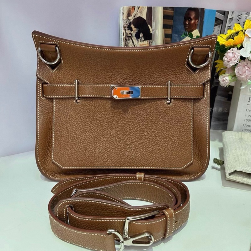 HERMES 愛馬仕 吉普賽31 金棕togo皮銀扣 框R刻 2014-0