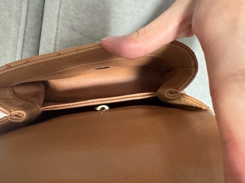 全配（盒袋卡標&購證）香奈兒Chanel COCO handle mini焦糖色荔枝皮淡金扣-18