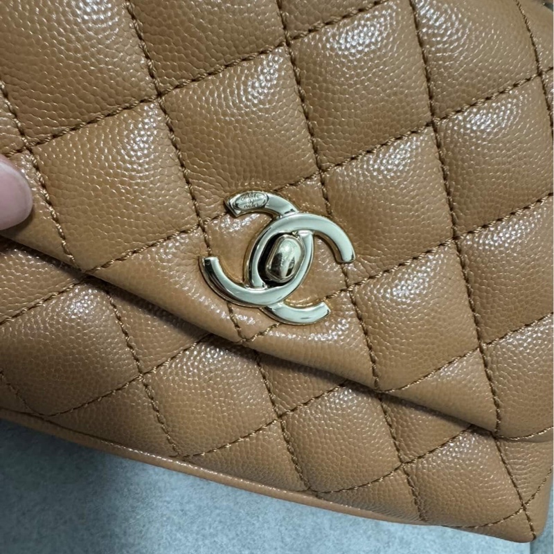 全配（盒袋卡標&購證）香奈兒Chanel COCO handle mini焦糖色荔枝皮淡金扣-23