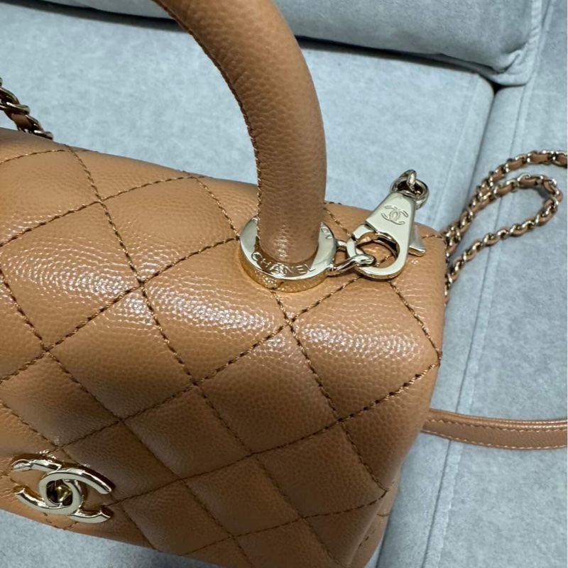 全配（盒袋卡標&購證）香奈兒Chanel COCO handle mini焦糖色荔枝皮淡金扣-24