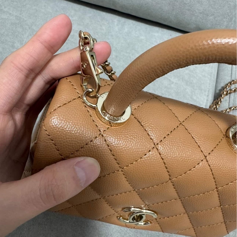 全配（盒袋卡標&購證）香奈兒Chanel COCO handle mini焦糖色荔枝皮淡金扣-25
