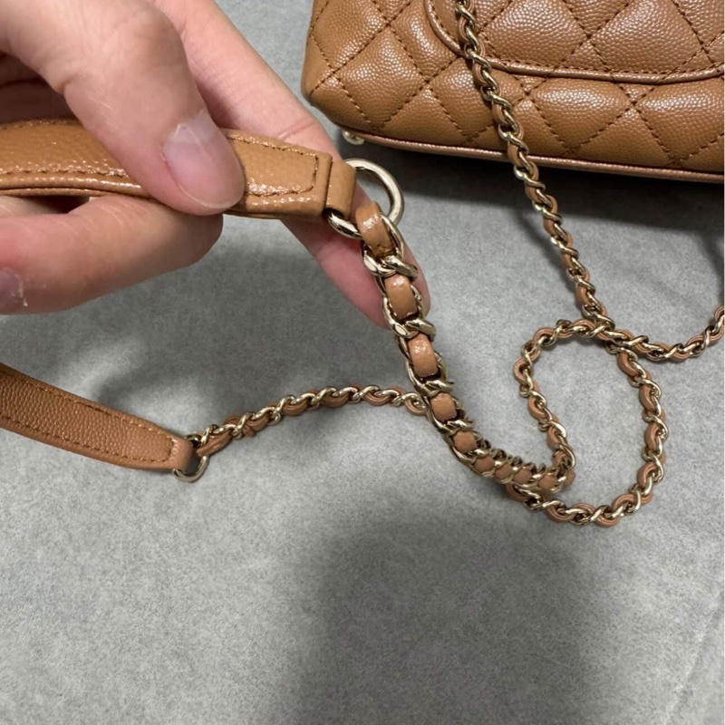 全配（盒袋卡標&購證）香奈兒Chanel COCO handle mini焦糖色荔枝皮淡金扣-32