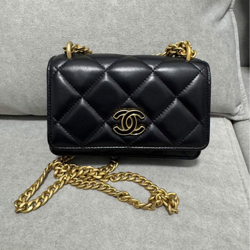 香奈兒 Chanel 22P琺瑯扣WOC（雷標保卡防塵袋）-5