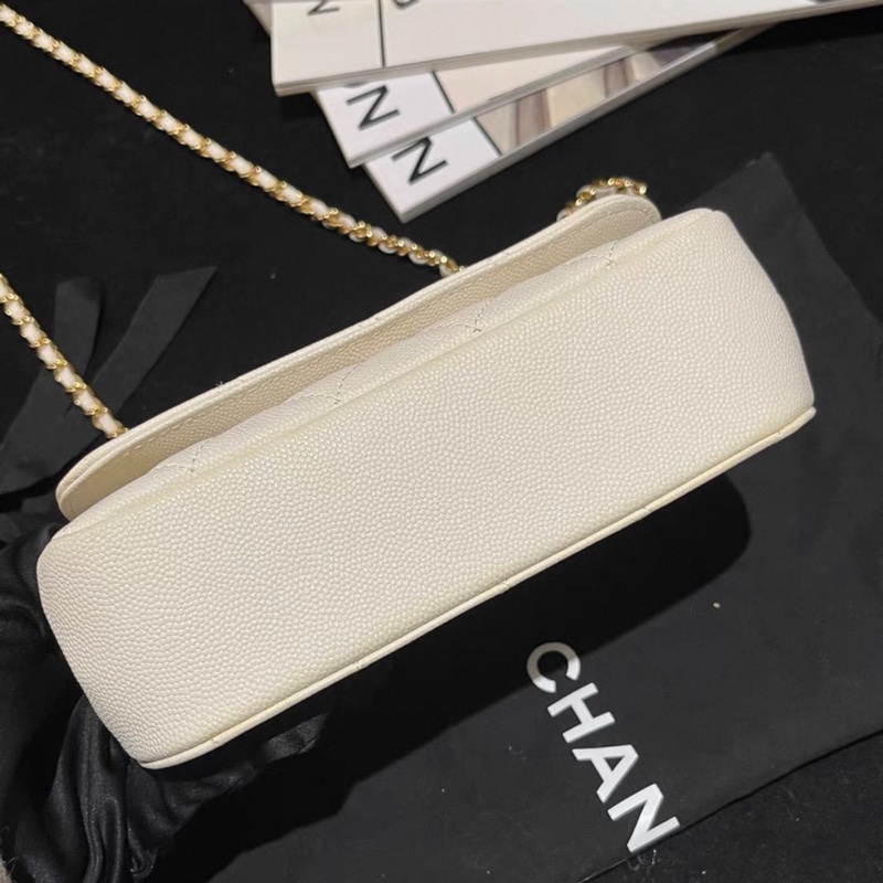 Chanel 22 Vanity Bag 白色貝殼包，荔枝紋牛皮，有塵袋-2