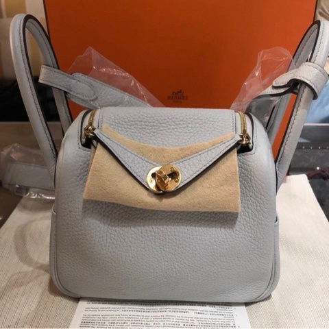 有購証🩷 Hermes 愛馬仕 mini lindy 聖杯藍金扣 Z刻 全新全套