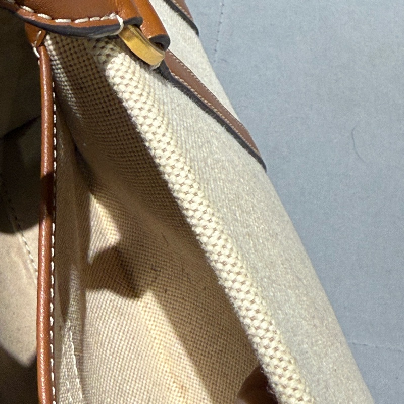 Tory Burch 帆布拼皮小方包-18