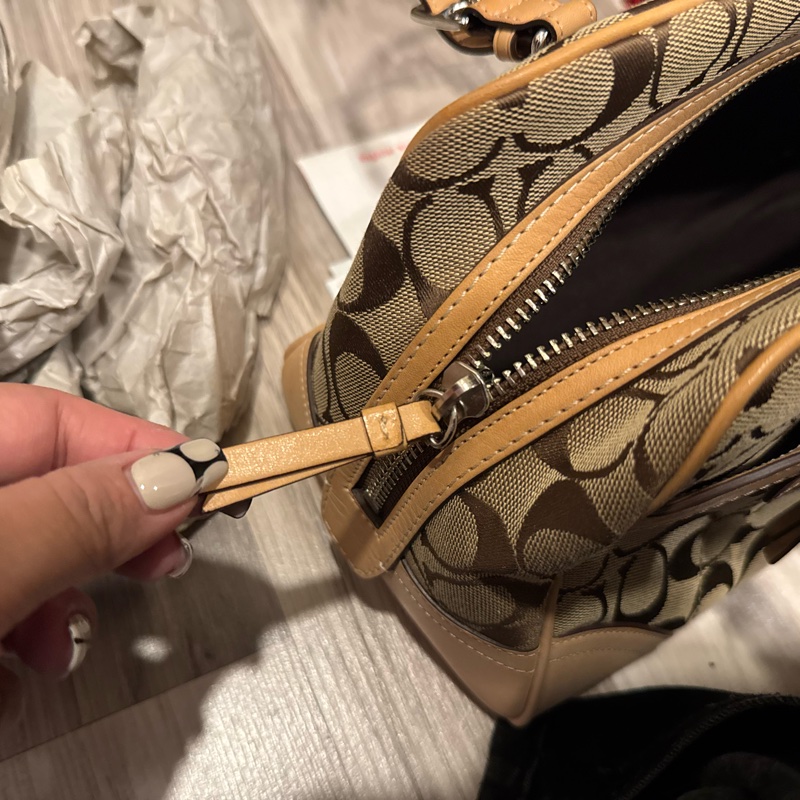 Coach 提花波士頓包-13