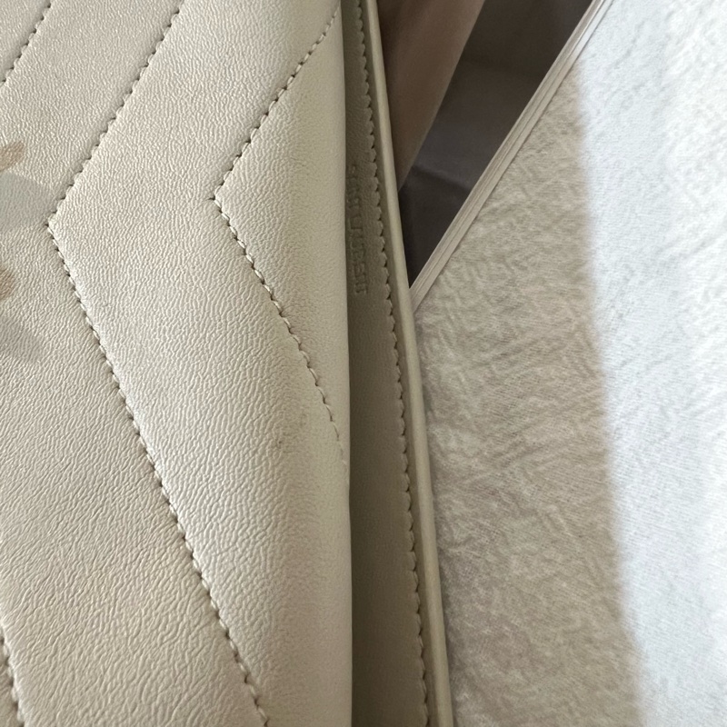 ෆ YSL NIKI 中號復古白🈶D扣-14