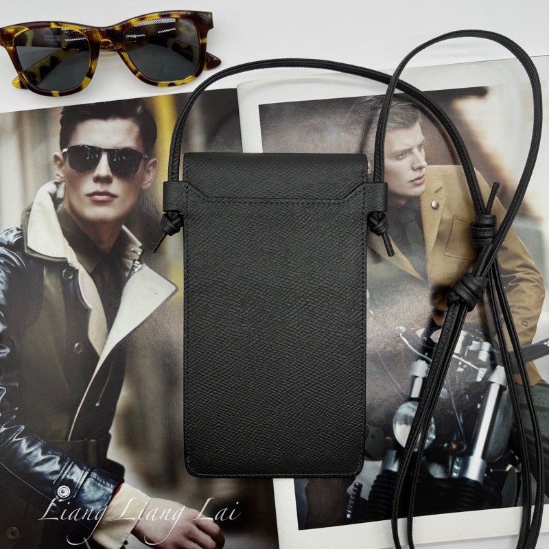 CELINE墨黑色牛皮手機斜背包-1