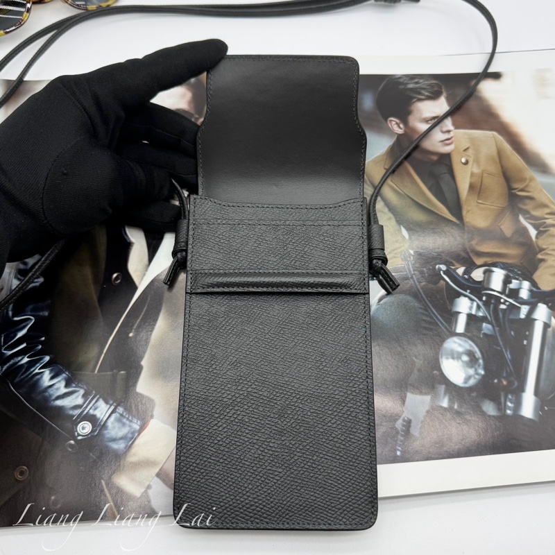 CELINE墨黑色牛皮手機斜背包-5