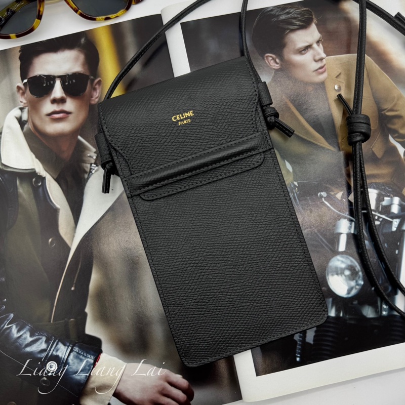 CELINE墨黑色牛皮手機斜背包-22