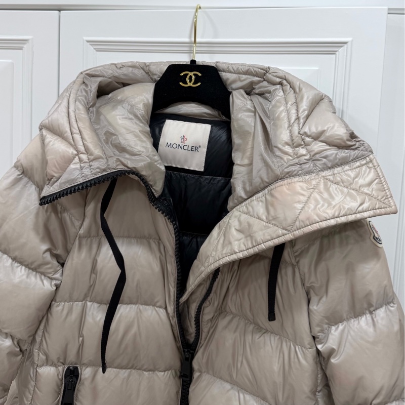 Moncler Suyen 卡其 米色 長版 鵝絨 長版羽絨 羽絨外套 夾克 長版外套 外套-10
